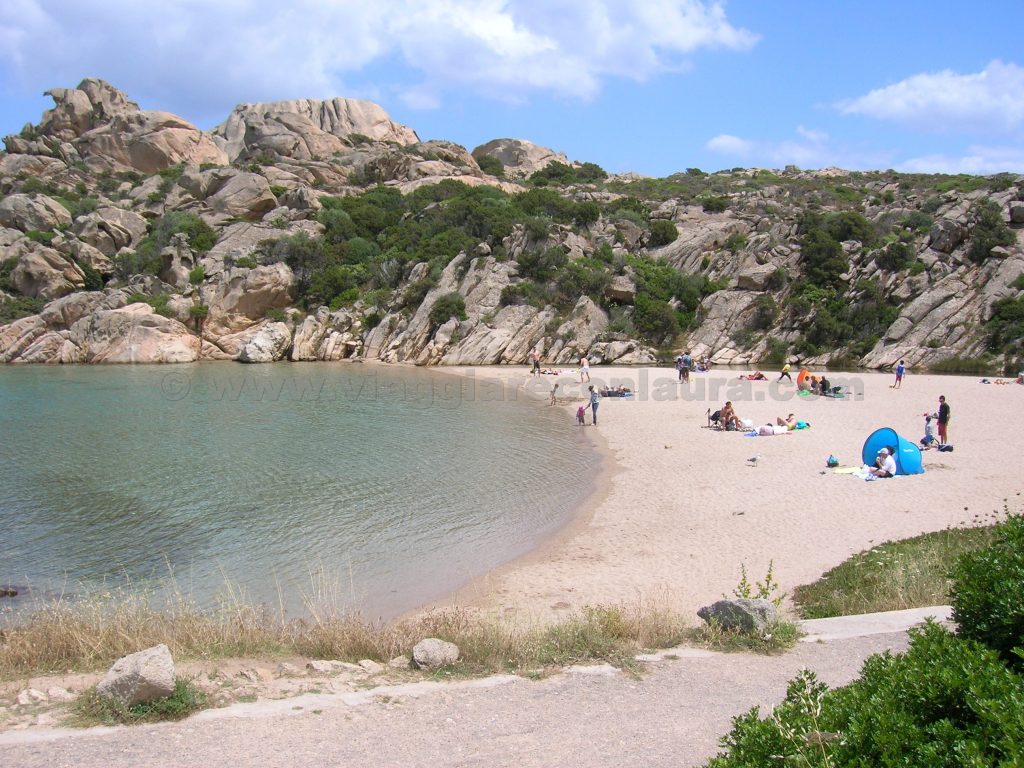 spiaggia spalmatore isola la maddalena