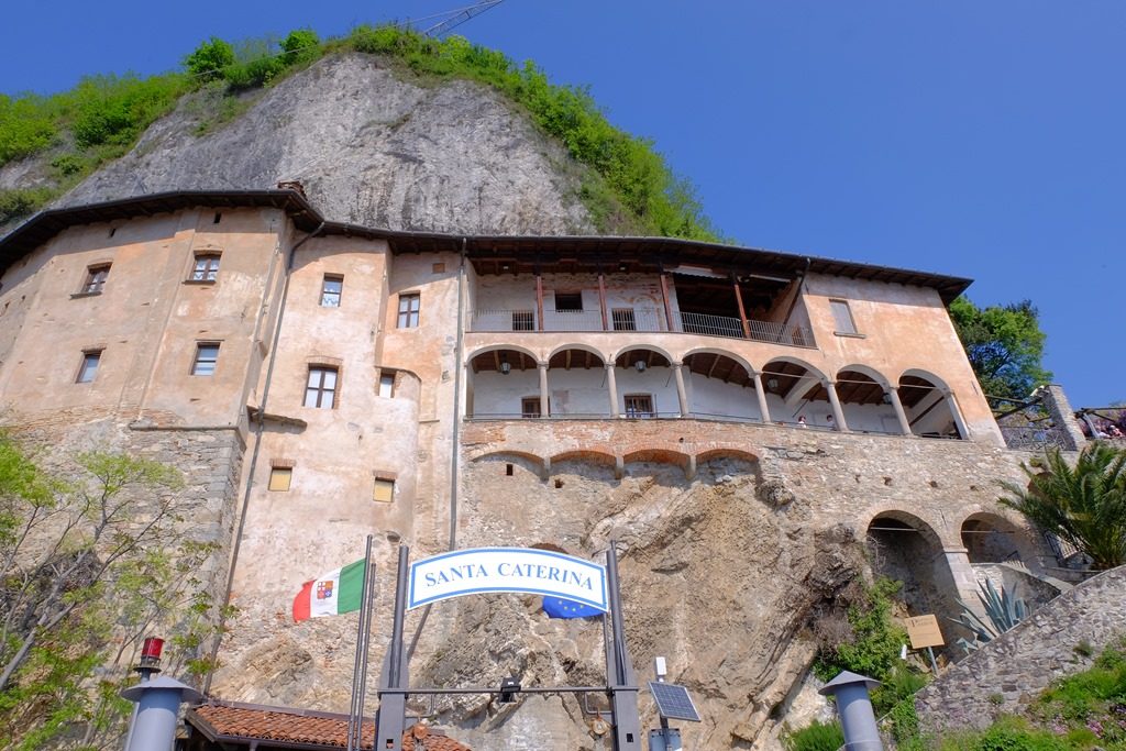 eremo-santa-caterina-del-sasso