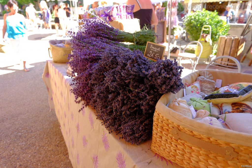 tour della provenza in auto
