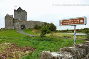 dunguaire castle ireland kinvara