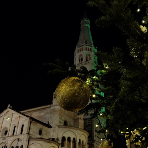 Modena a Natale. Luminarie, eventi e mercatini