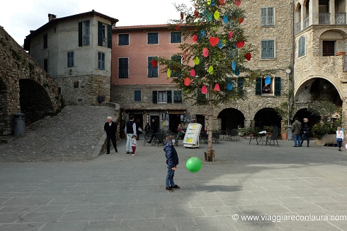 apricale liguria borgo