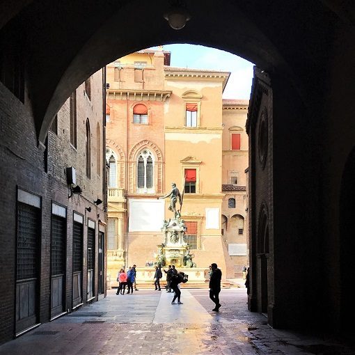 Visitare Bologna a piedi con ‘Succede solo a Bologna’
