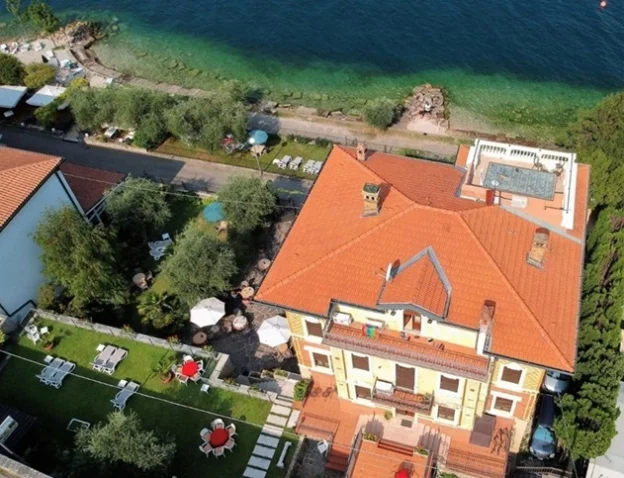 hotel con vista lago di garda