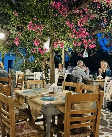 paros cosa vedere