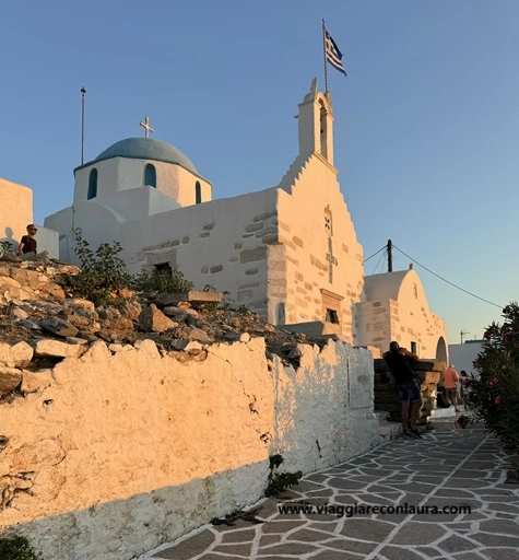 paros cosa vedere